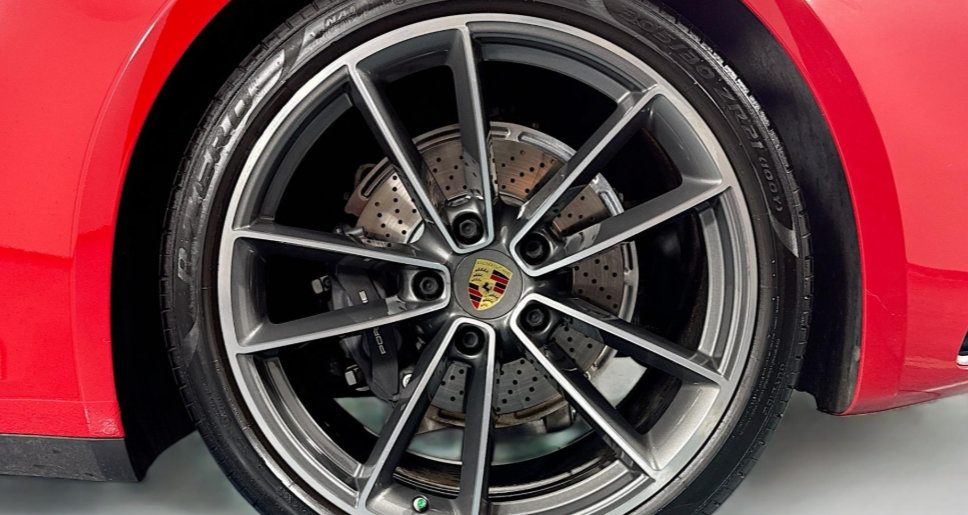 Used 2020 Porsche 911 Carrera image 13