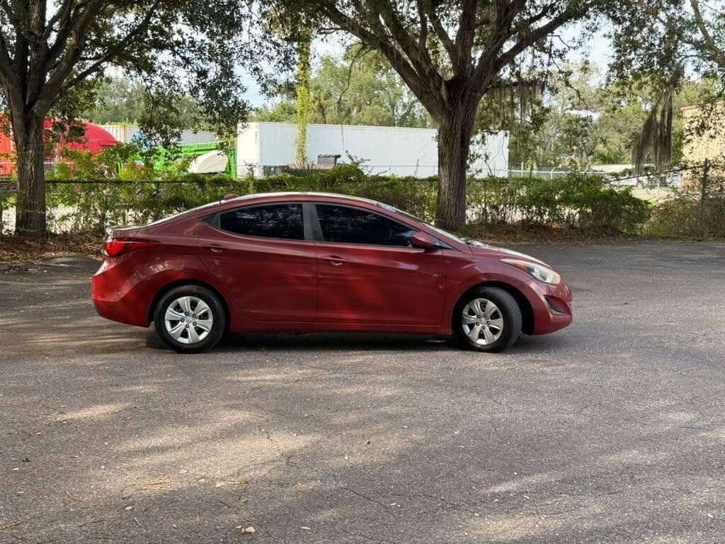 Used 2016 Hyundai Elantra SE FWD image 4