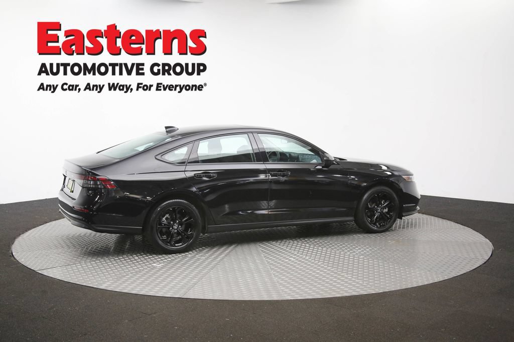 Used 2025 Honda Accord SE image 37