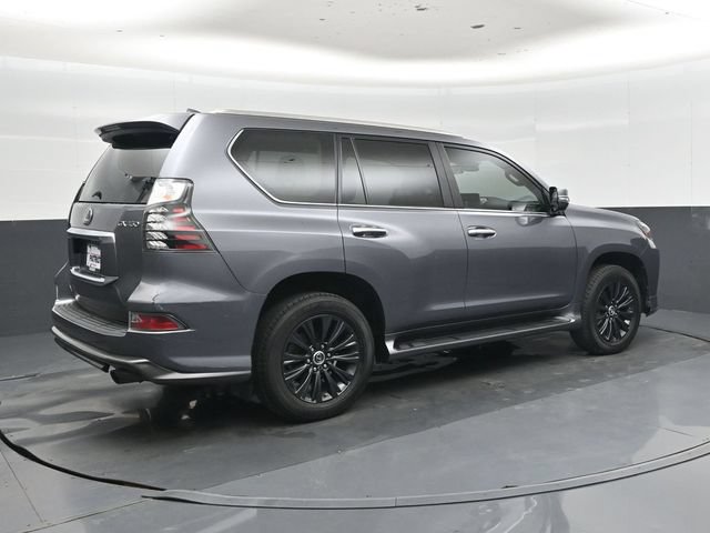 Used 2023 Lexus GX 460 Luxury w/ Sport Design Package AWD/4WD image 3