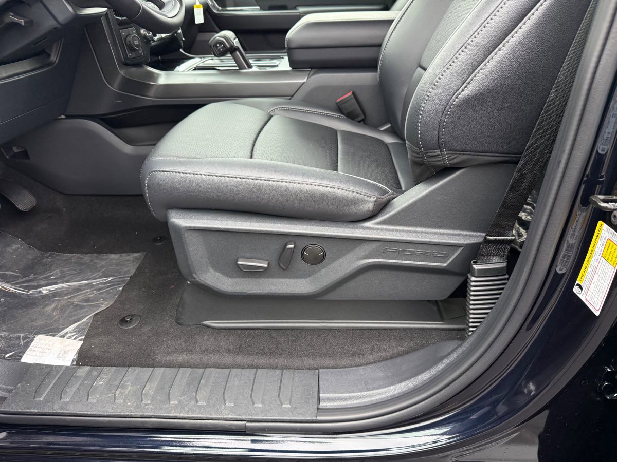 New 2025 Ford F150 Lariat image 24
