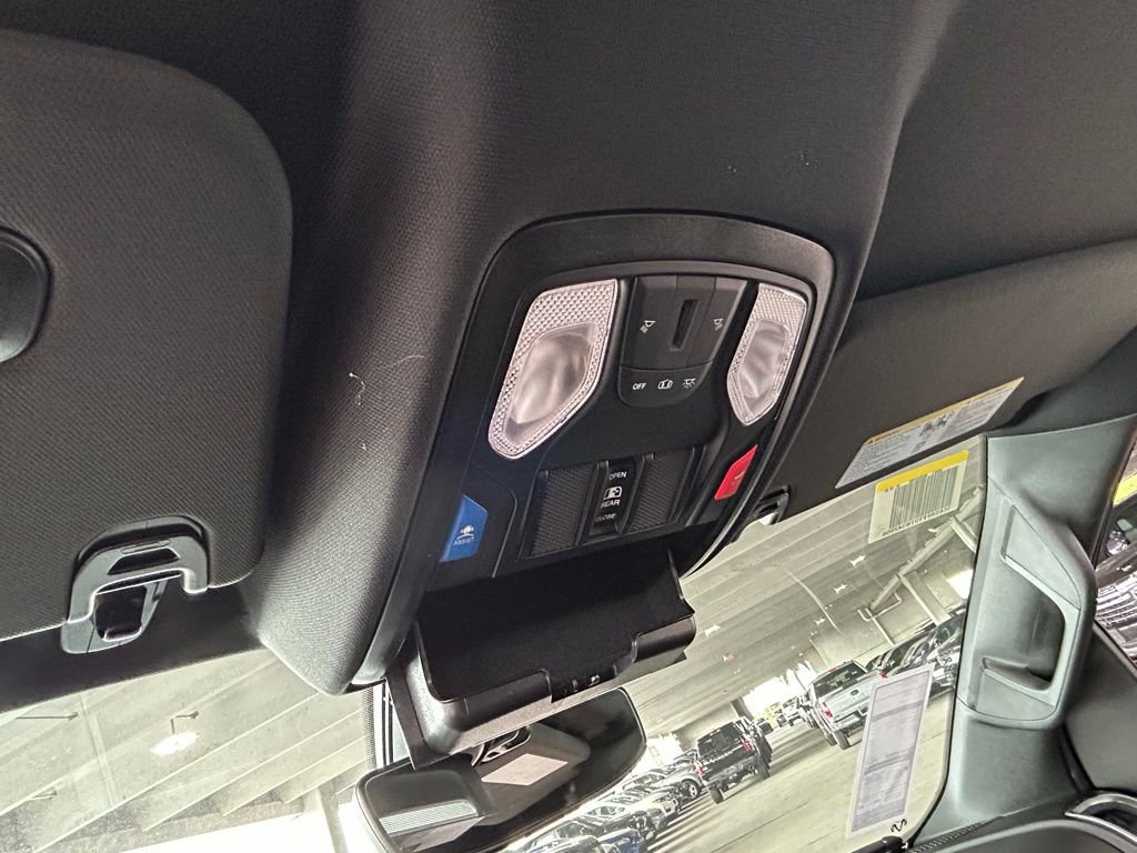 New 2026 RAM 1500 4x4 Crew Cab image 38