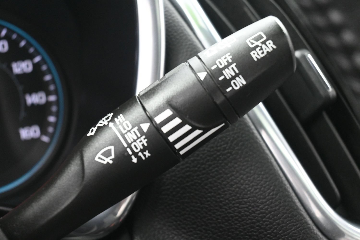 Used 2020 Chevrolet Equinox LT AWD/4WD image 24