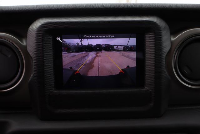 Used 2022 Jeep Gladiator Sport image 21