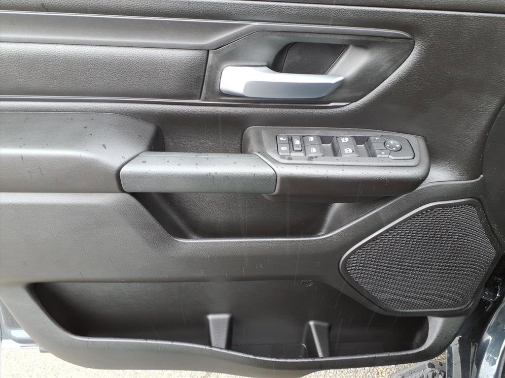 New 2026 RAM 1500 Express image 15