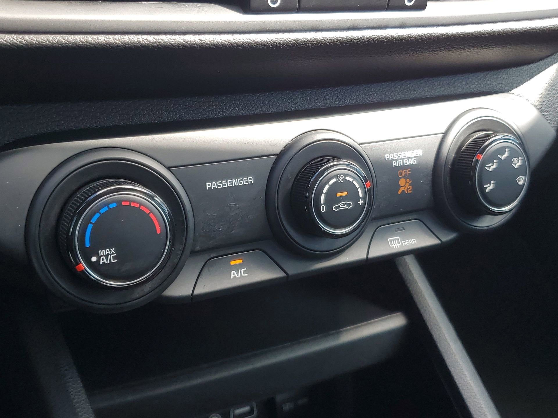 Used 2020 Kia Forte LXS image 28