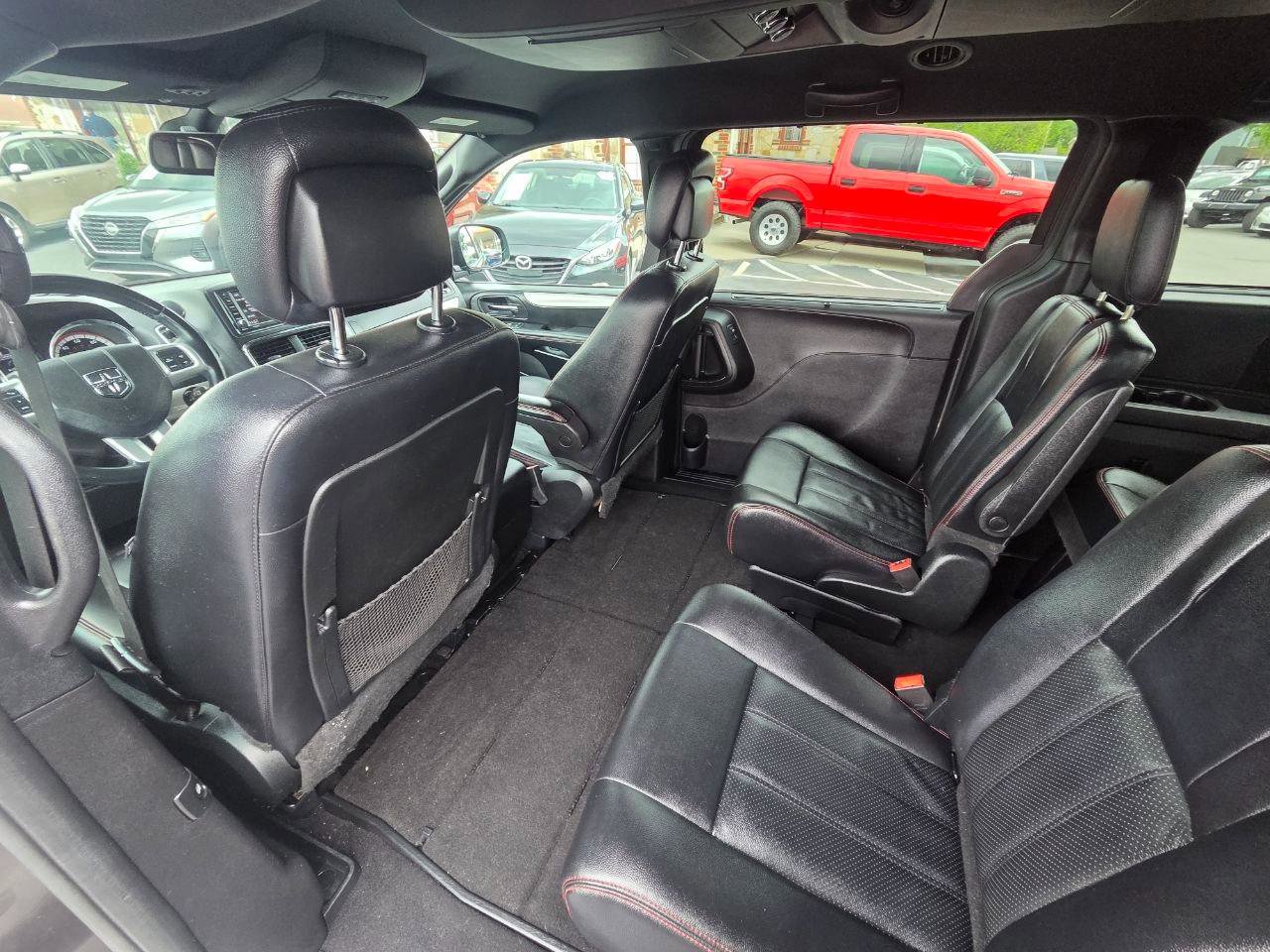 Used 2019 Dodge Grand Caravan GT image 14