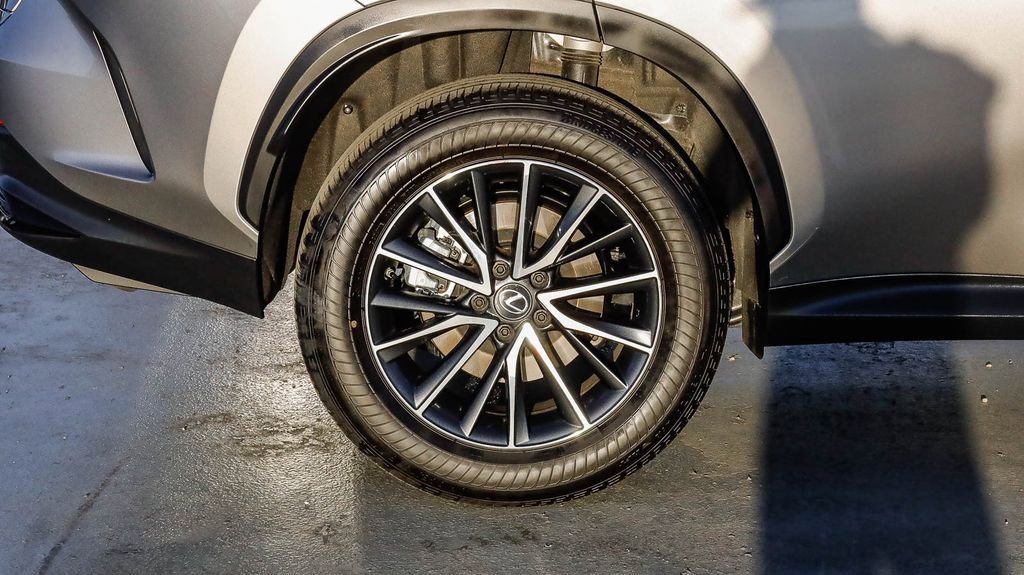 Used 2025 Lexus NX 250 FWD w/ Premium Package image 12