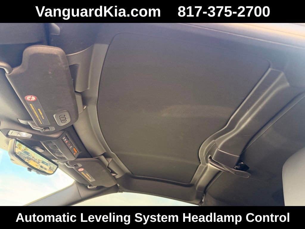 Used 2023 Chevrolet Corvette Stingray w/ Z51 Performance Package image 26