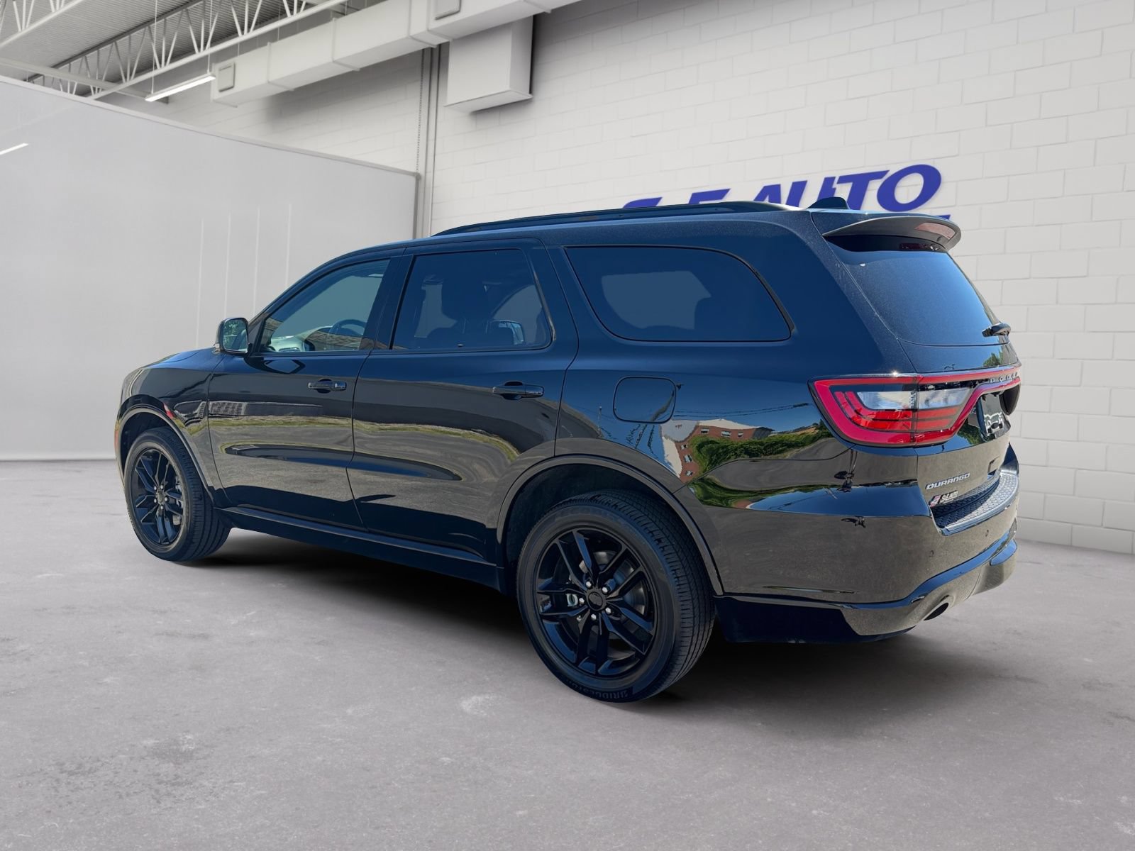 Used 2026 Dodge Durango GT AWD/4WD image 3
