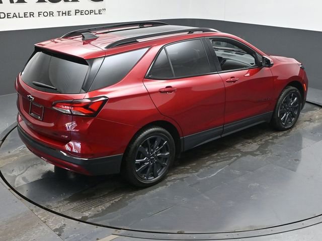 Used 2023 Chevrolet Equinox RS w/ RS Leather Package image 39