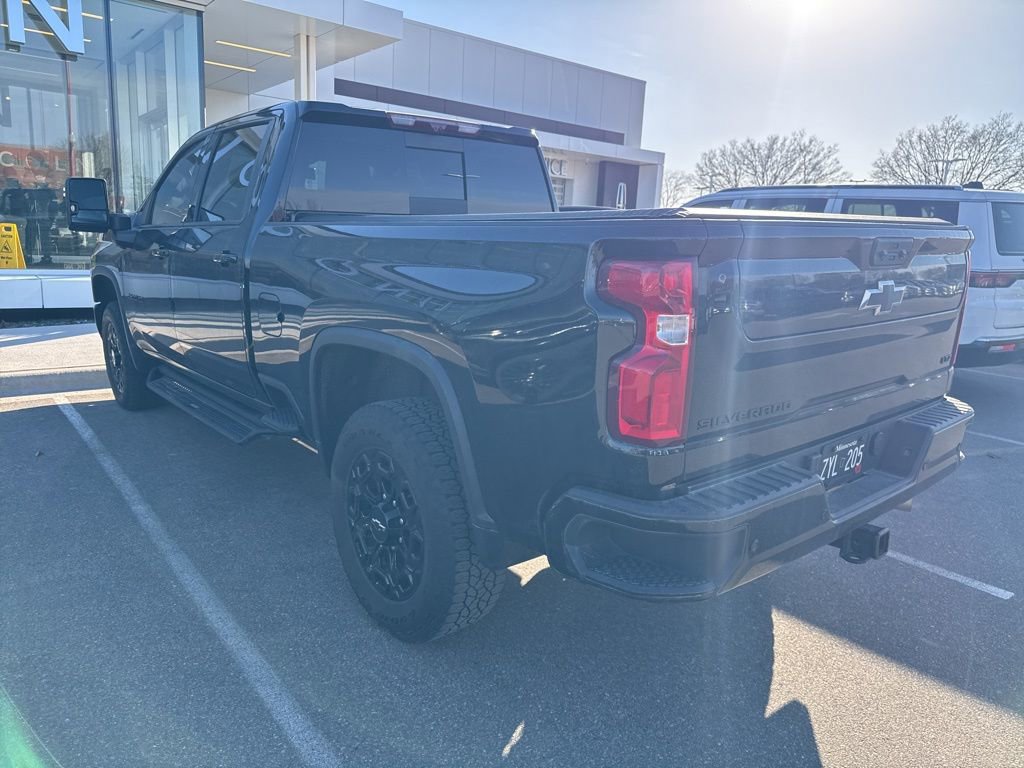 Used 2024 Chevrolet Silverado 2500 LTZ w/ LTZ Plus Package image 3