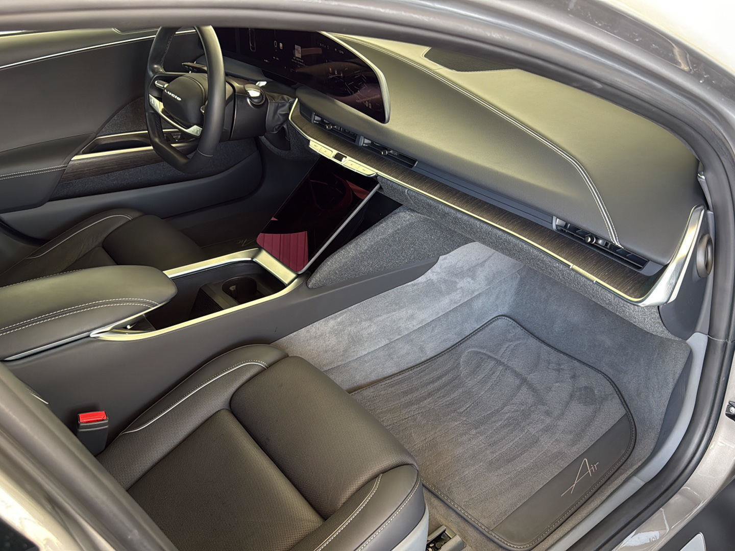 Used 2023 Lucid Air Touring AWD/4WD image 23