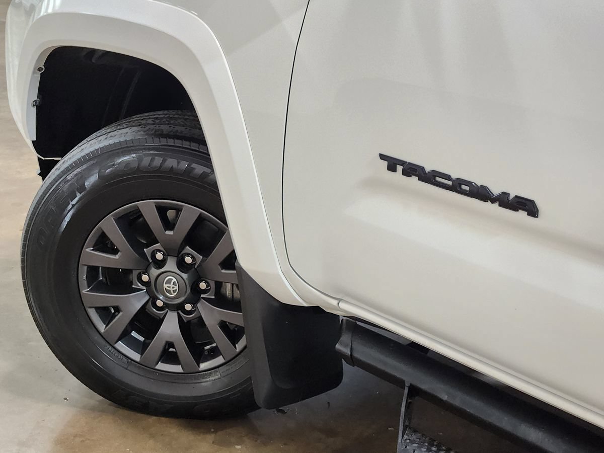 Used 2022 Toyota Tacoma SR5 RWD image 23