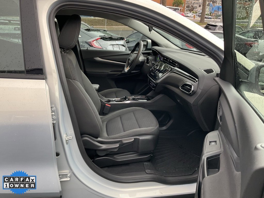 Used 2023 Chevrolet Bolt EUV LT image 56