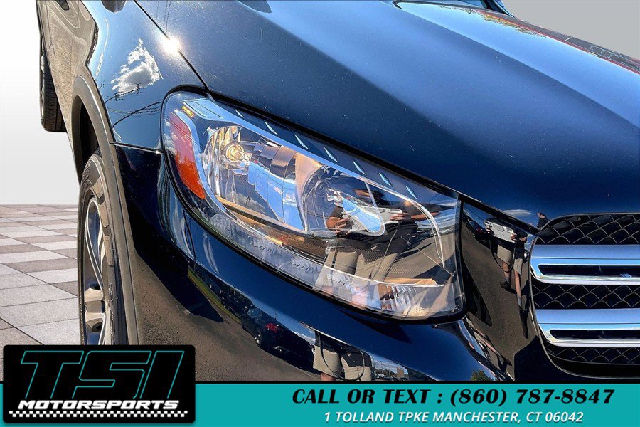 Used 2019 Mercedes-Benz GLC 300 4MATIC image 28
