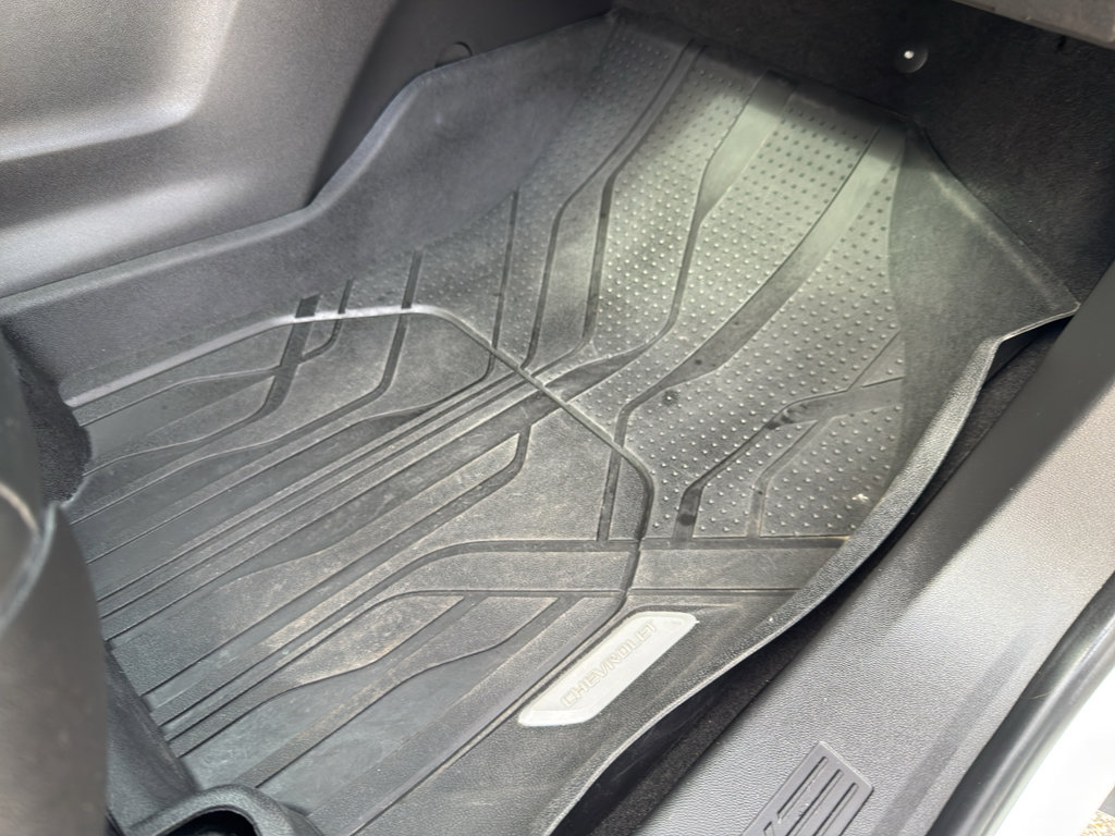 Used 2023 Chevrolet Equinox RS w/ RS Leather Package image 52