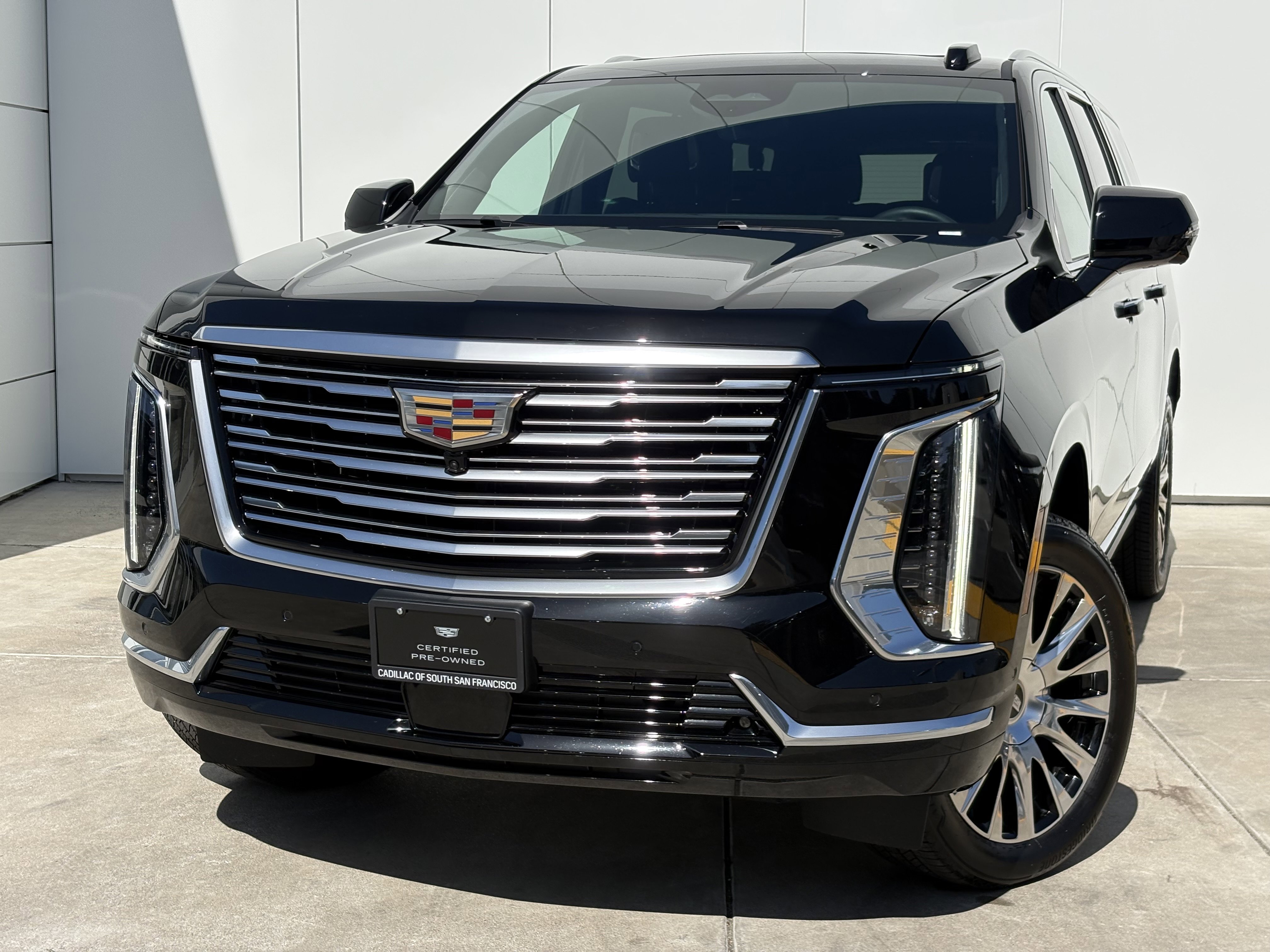 Used 2025 Cadillac Escalade ESV Premium Luxury Platinum AWD/4WD image 1
