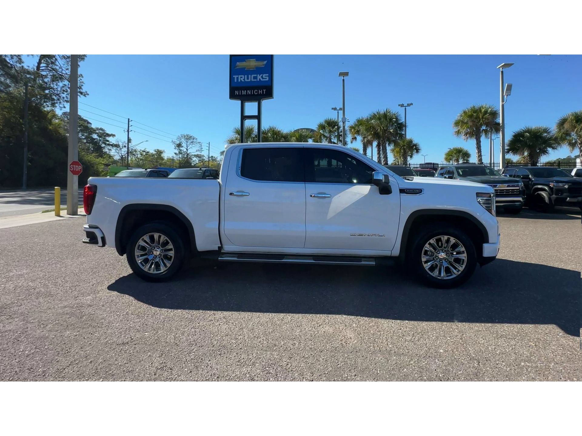 Used 2024 GMC Sierra 1500 Denali AWD/4WD image 9