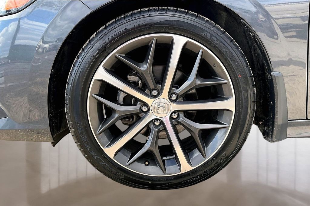 Used 2022 Honda Civic Touring image 8