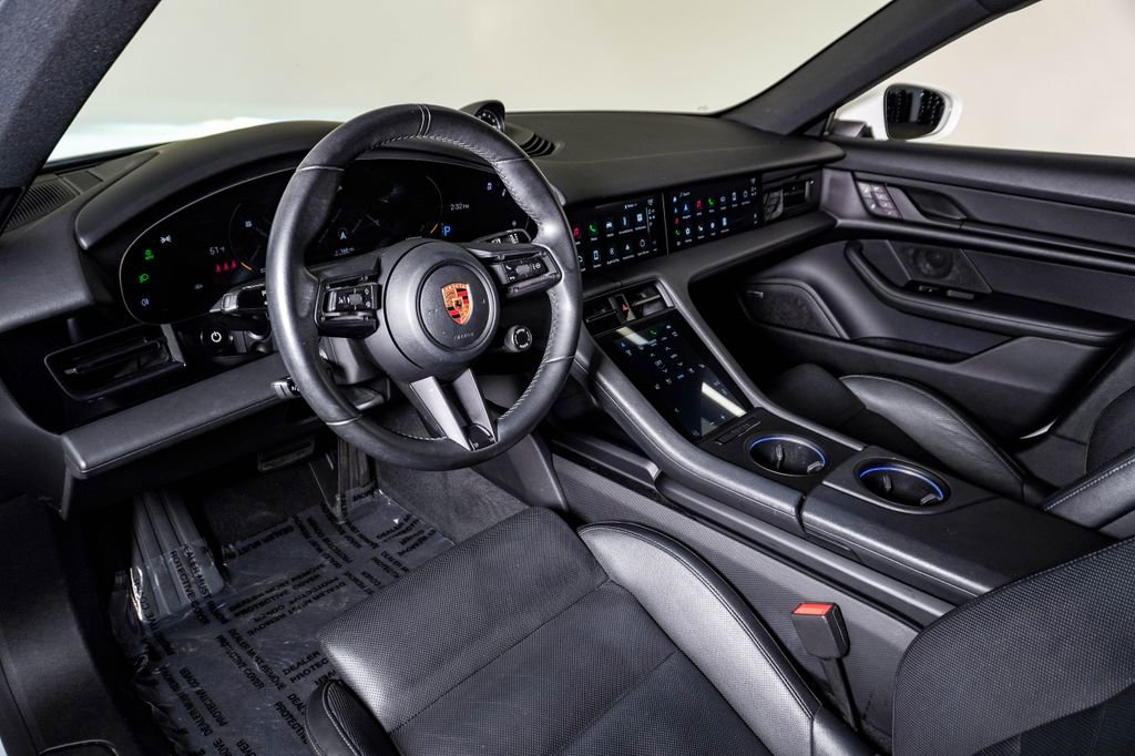 Certified 2023 Porsche Taycan image 4