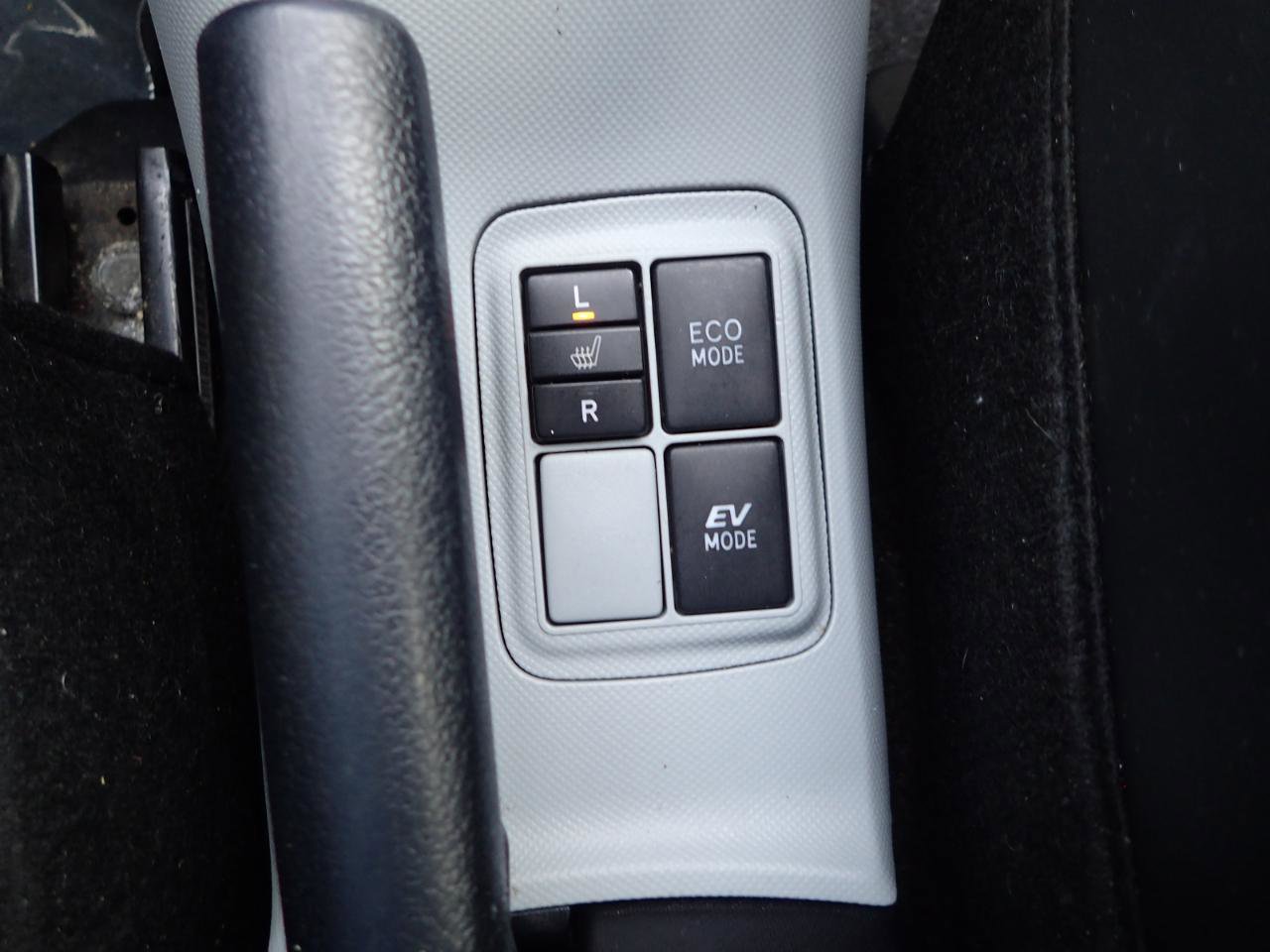 Used 2012 Toyota Prius C Four FWD image 18