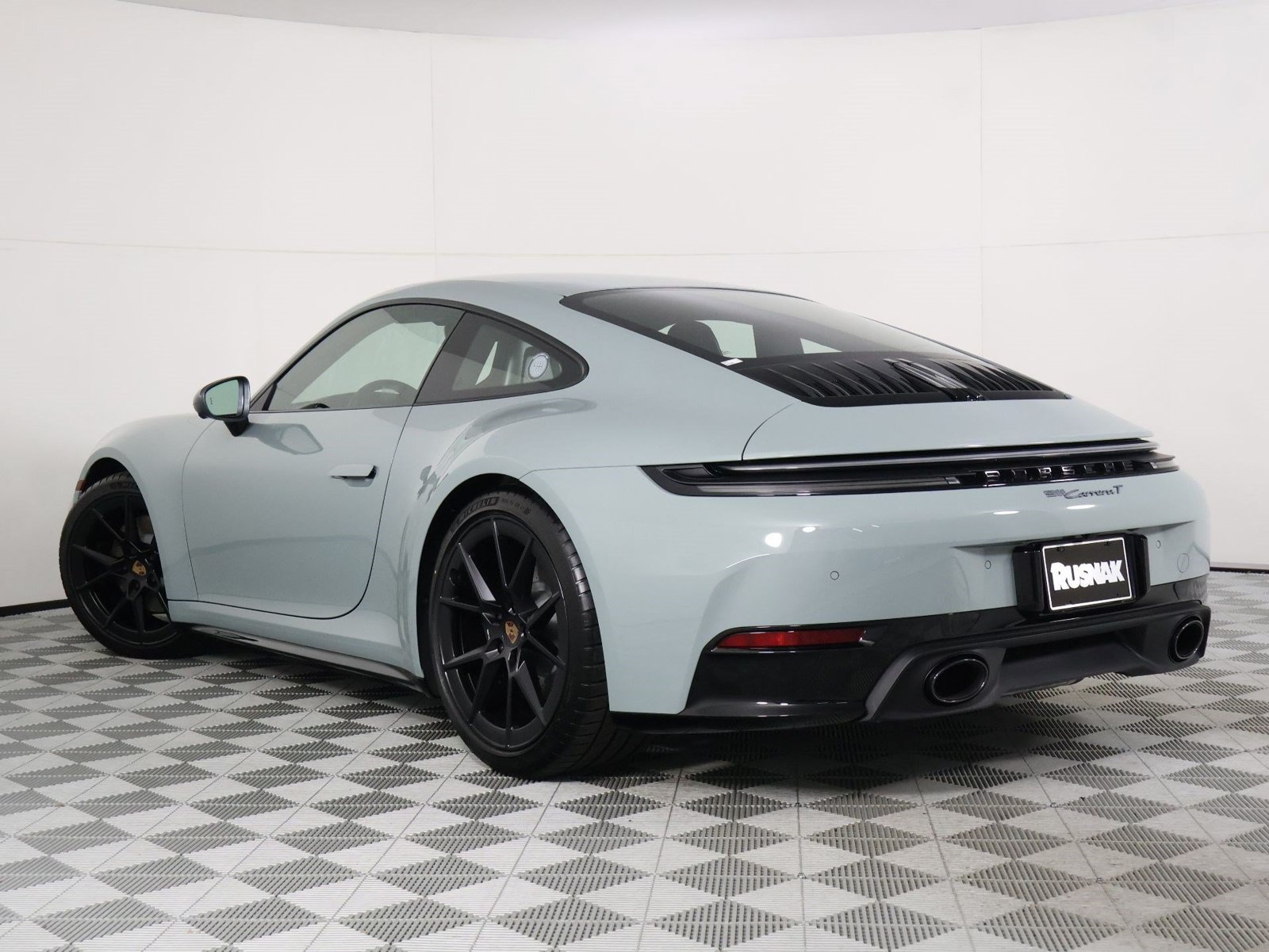 New 2026 Porsche 911 Carrera T RWD image 3