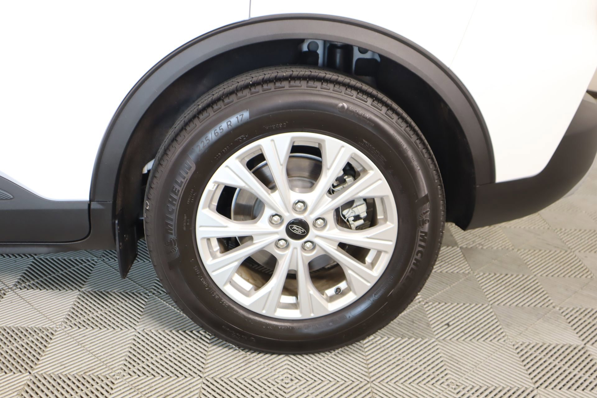 Used 2025 Ford Escape Active image 17