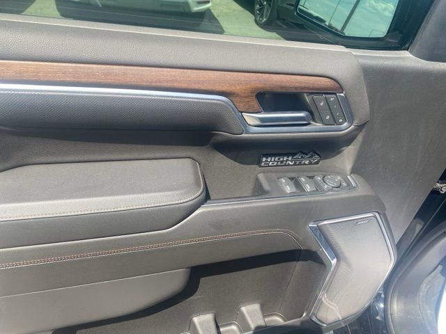 Used 2023 Chevrolet Silverado 1500 High Country w/ High Country Premium Package image 17