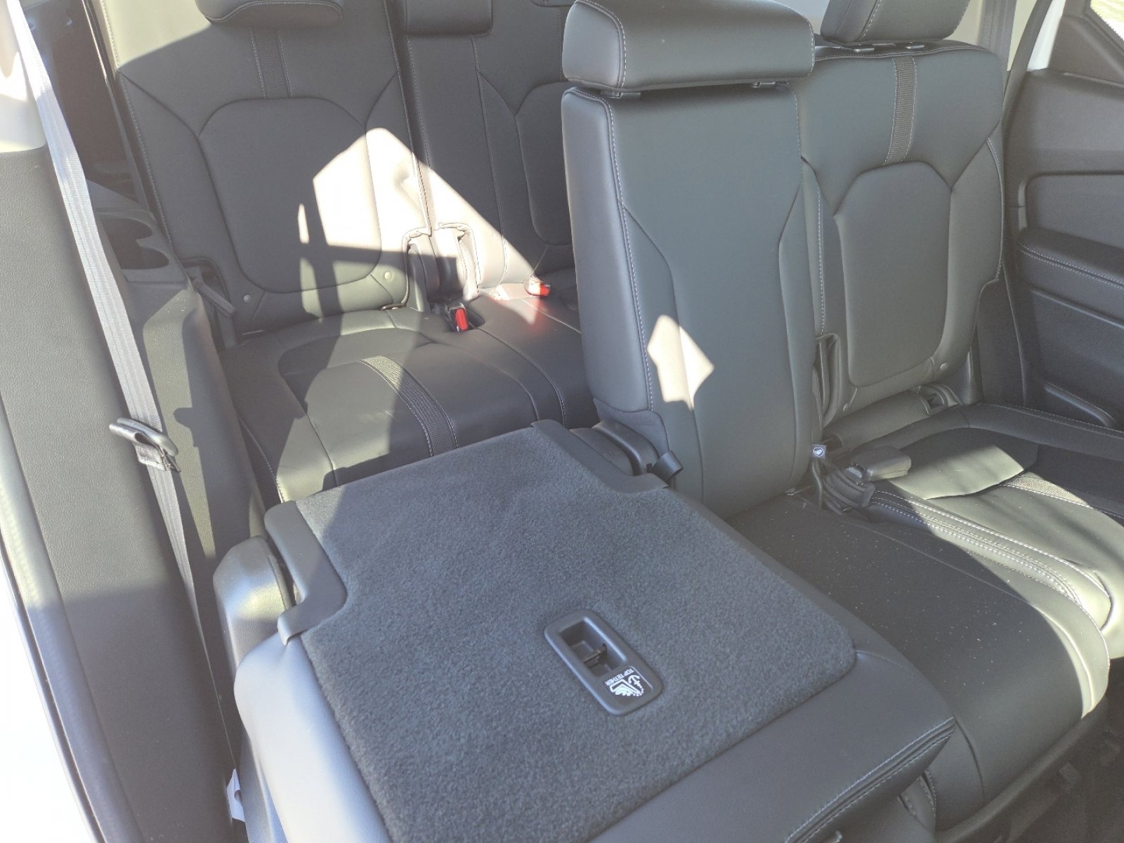 Used 2025 Honda Pilot EX-L image 23