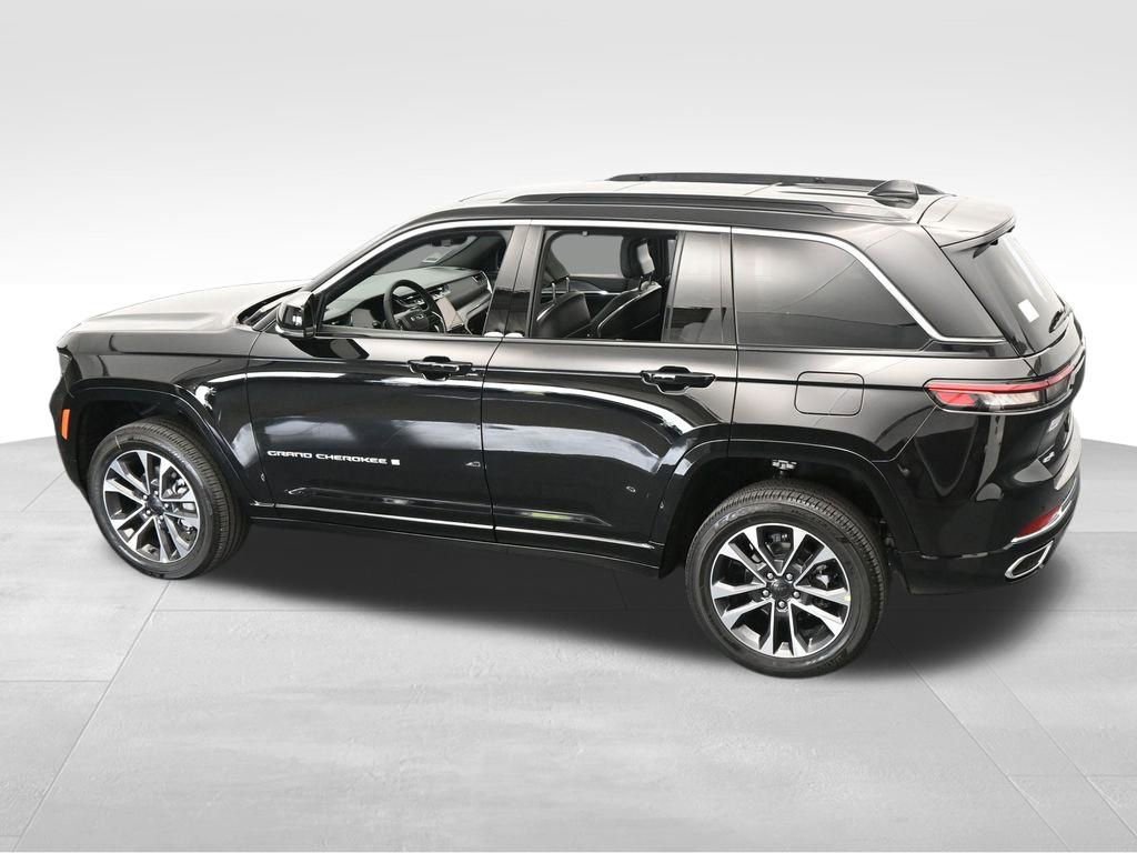 Used 2024 Jeep Grand Cherokee Overland w/ Luxury Tech Group IV image 41