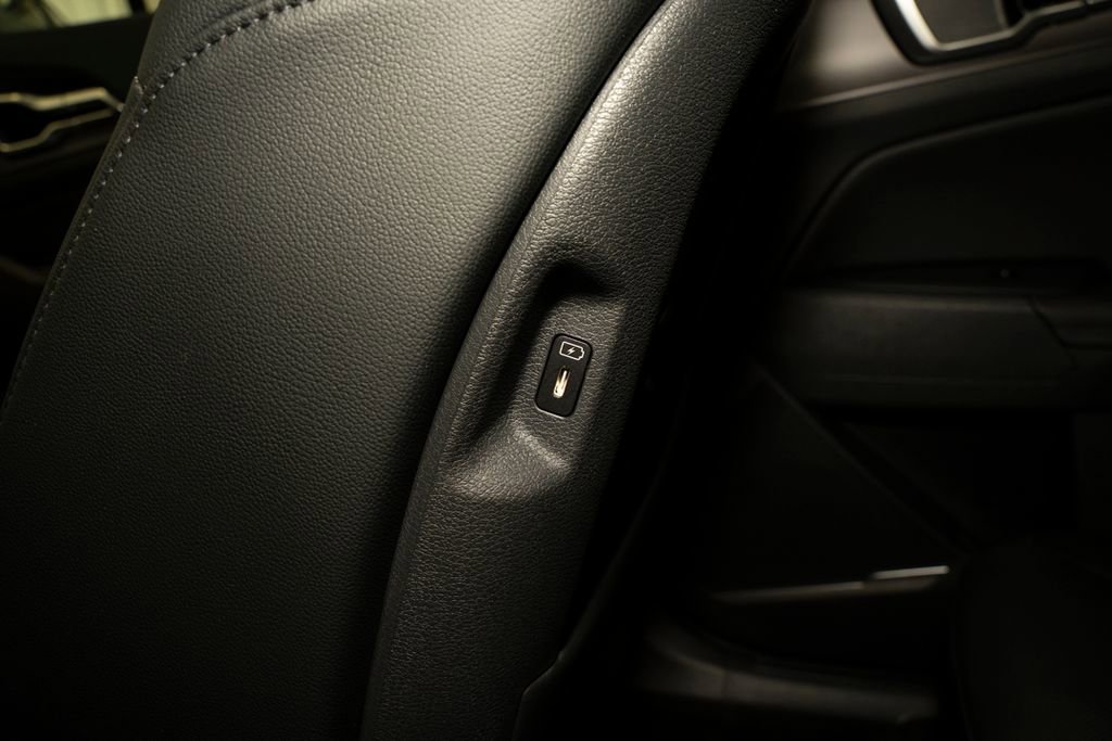 New 2026 Kia Sportage EX FWD image 9