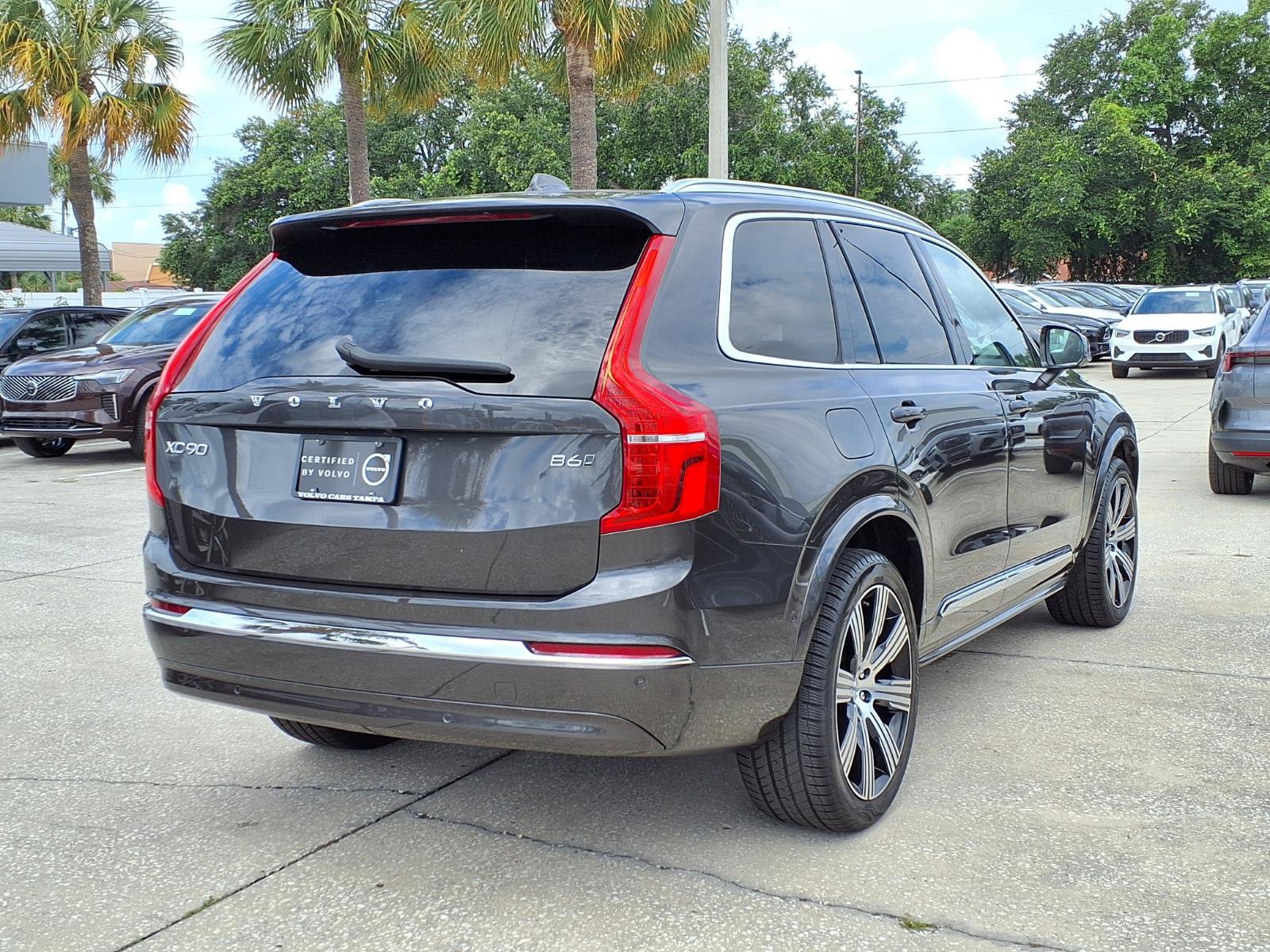 Certified 2023 Volvo XC90 B6 Ultimate w/ Protection Package Premier AWD/4WD image 7