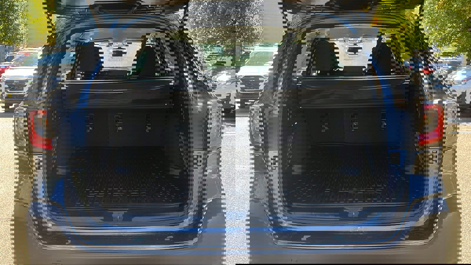 Used 2024 Subaru Outback Premium image 24