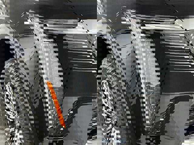 New 2026 Cadillac Escalade IQ Luxury 1 w/ LPO, Floor Liner Package image 10