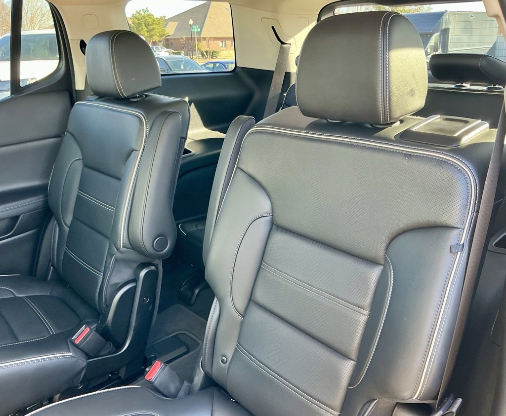 Used 2022 GMC Acadia Denali w/ Denali Ultimate Package image 28