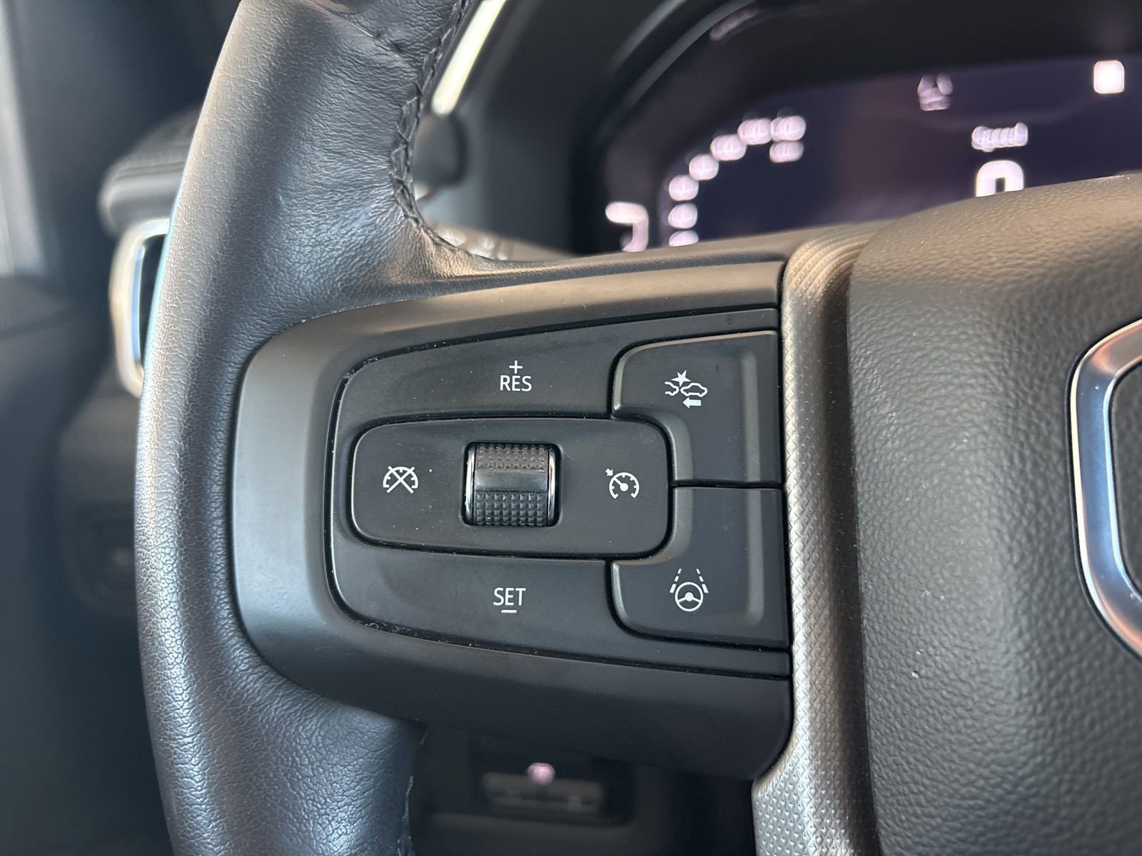 Certified 2023 GMC Yukon XL Denali w/ Advanced Technology Package image 36