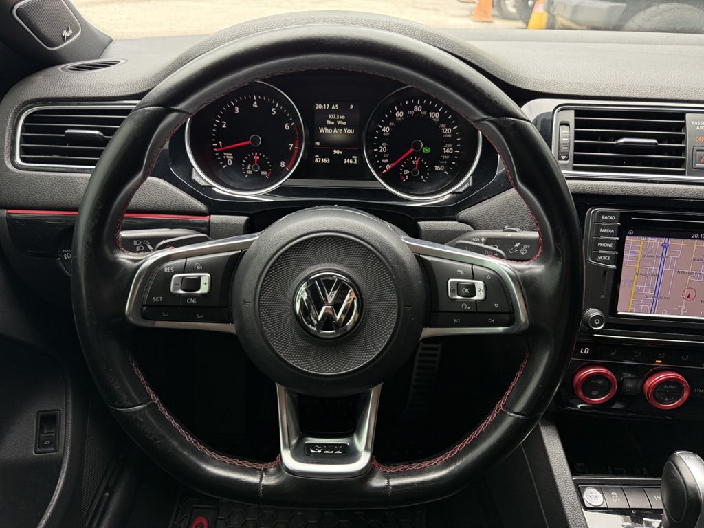Used 2018 Volkswagen Jetta GLI FWD image 18
