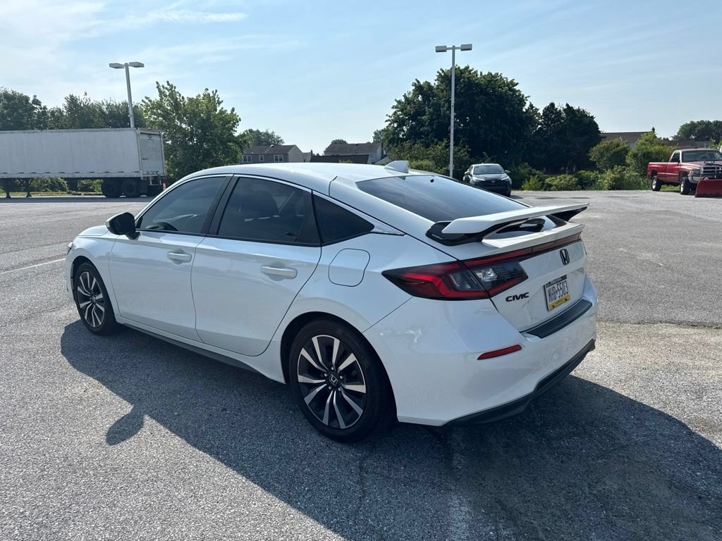 Used 2022 Honda Civic EX-L image 3