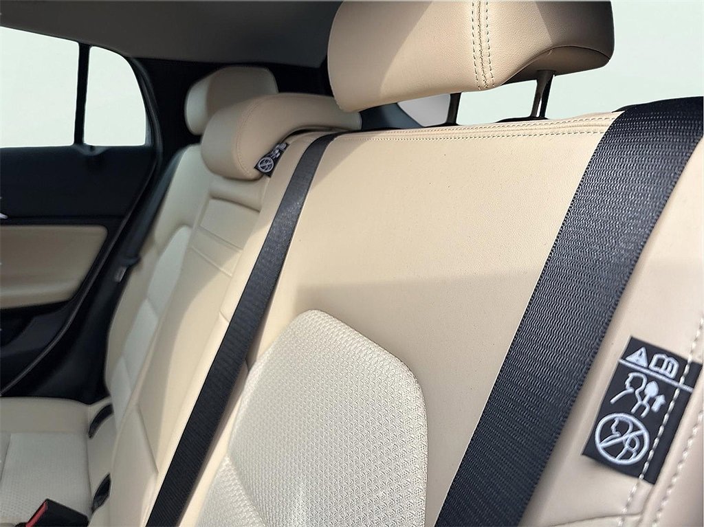 Used 2019 INFINITI QX30 Premium w/ Navigation Package image 16