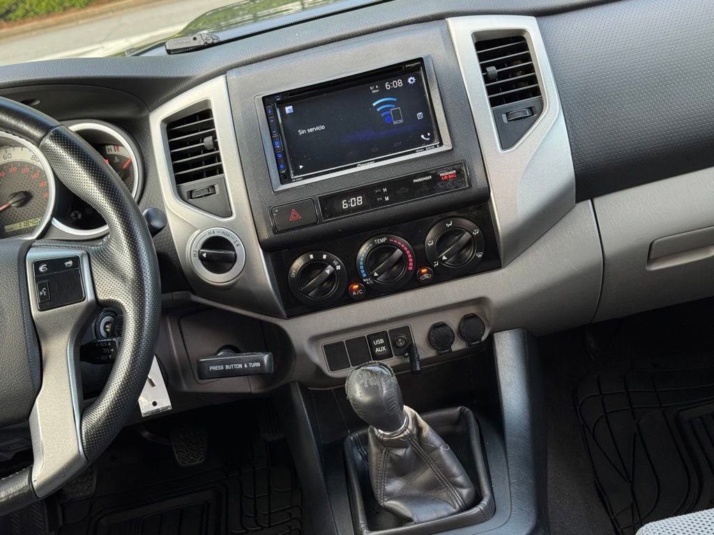 Used 2012 Toyota Tacoma 4x4 Double Cab w/ TRD Sport Pkg image 5