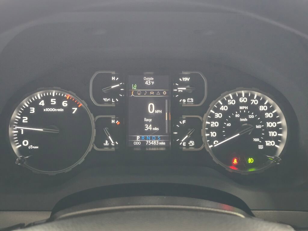 Used 2018 Toyota Tundra Limited image 27