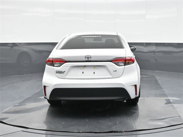 Used 2025 Toyota Corolla LE image 11