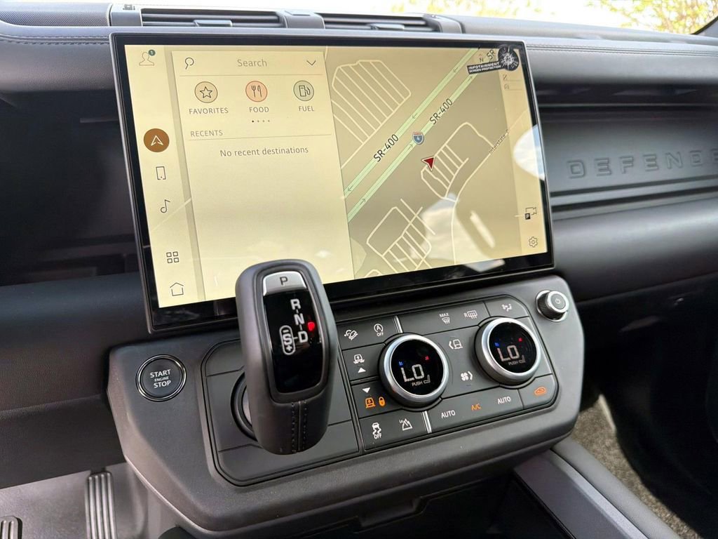 New 2026 Land Rover Defender 110 X-Dynamic SE image 22