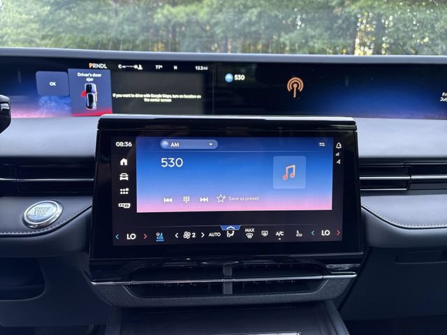 New 2026 Lincoln Nautilus Reserve AWD/4WD image 16
