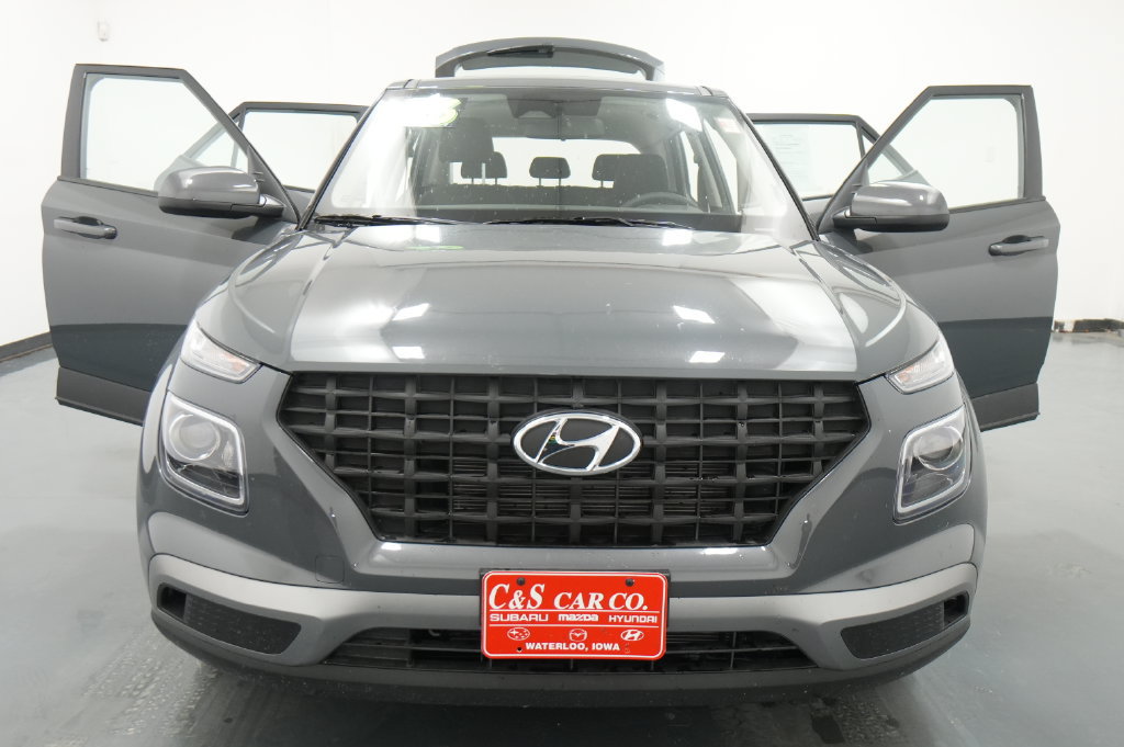 Used 2026 Hyundai Venue SE FWD image 25