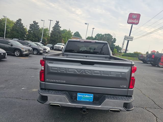 Used 2019 Chevrolet Silverado 1500 LTZ w/ Z71 Off-Road Package AWD/4WD image 7