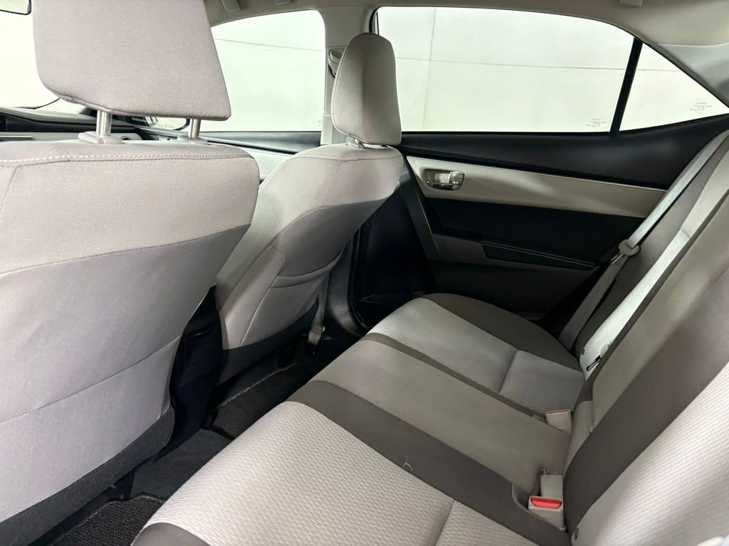 Used 2017 Toyota Corolla LE w/ Carpet Mat Package (TMS) image 33