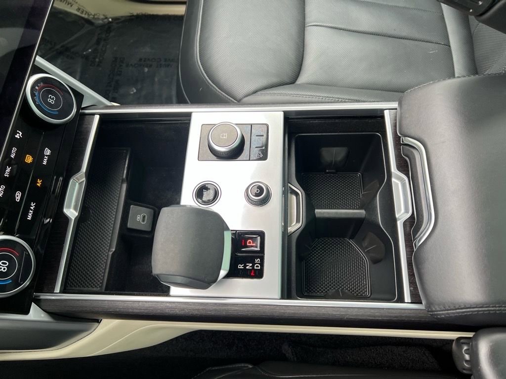 Used 2023 Land Rover Range Rover SE image 21