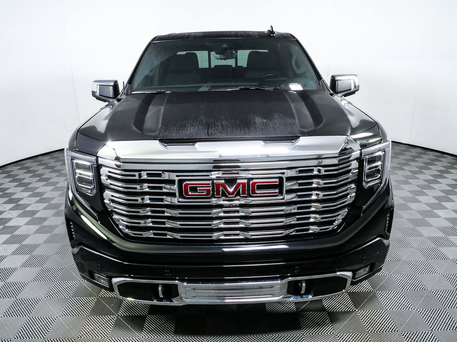 Used 2024 GMC Sierra 1500 Denali AWD/4WD image 30
